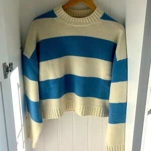 Like new Boden cropped sweater